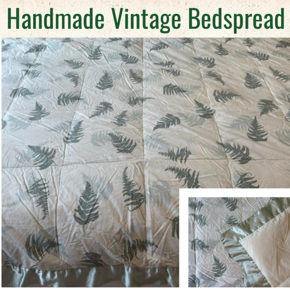 Vintage Quilt Hand Crafted Bedspread Leaf Pattern Cotton Silk Trim Cabin Green